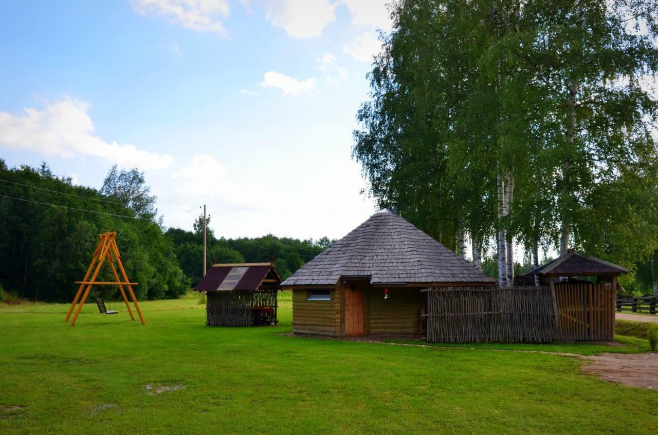 Perkonu Namins Villa Balvi Buitenkant foto